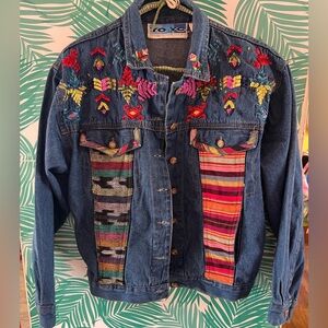 Vintage 90’s denim jacket with beaded details Aztec southwest details sz s Yo Yo